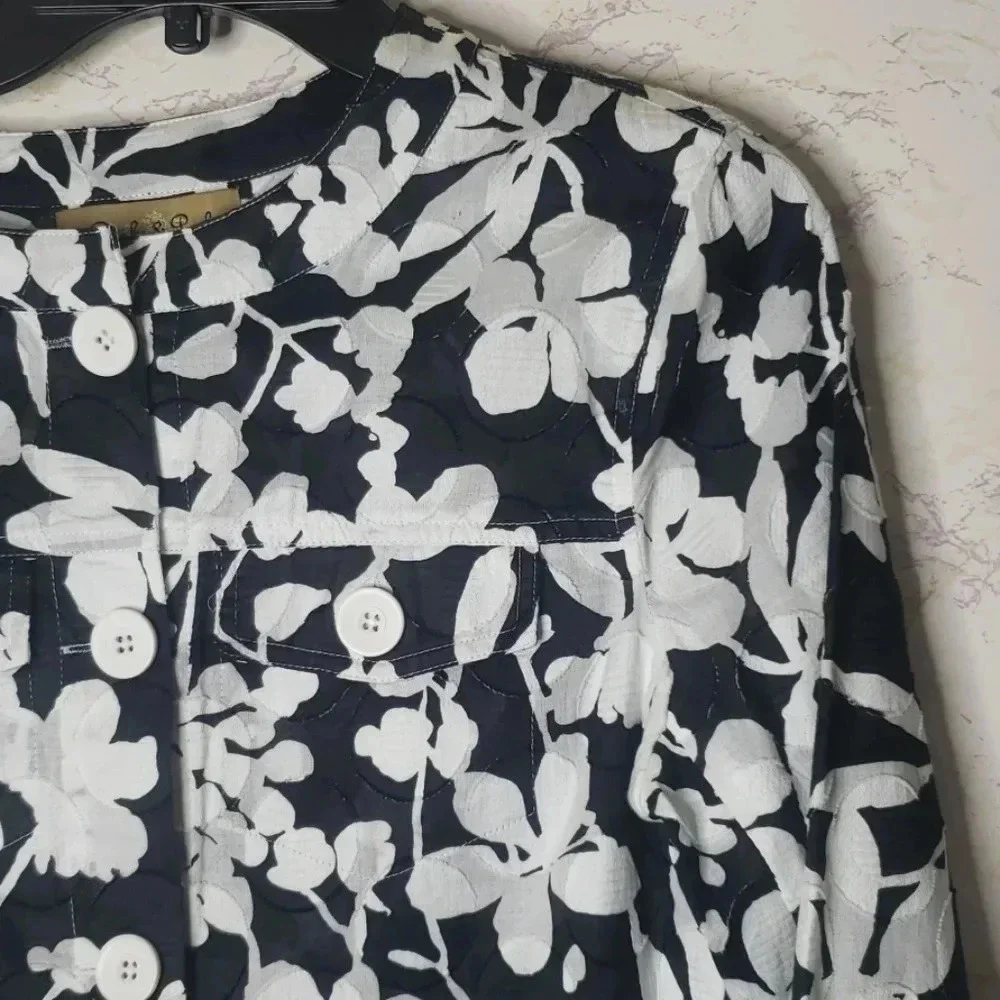 Peck & Peck | Jacket | Size M | Black and White